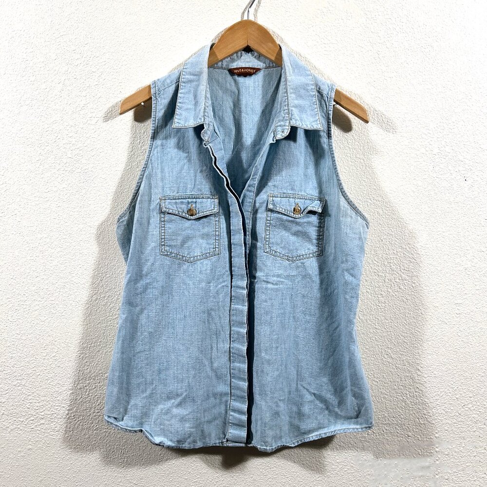 Hive & Honey Sleeveless light blue denim button down size L